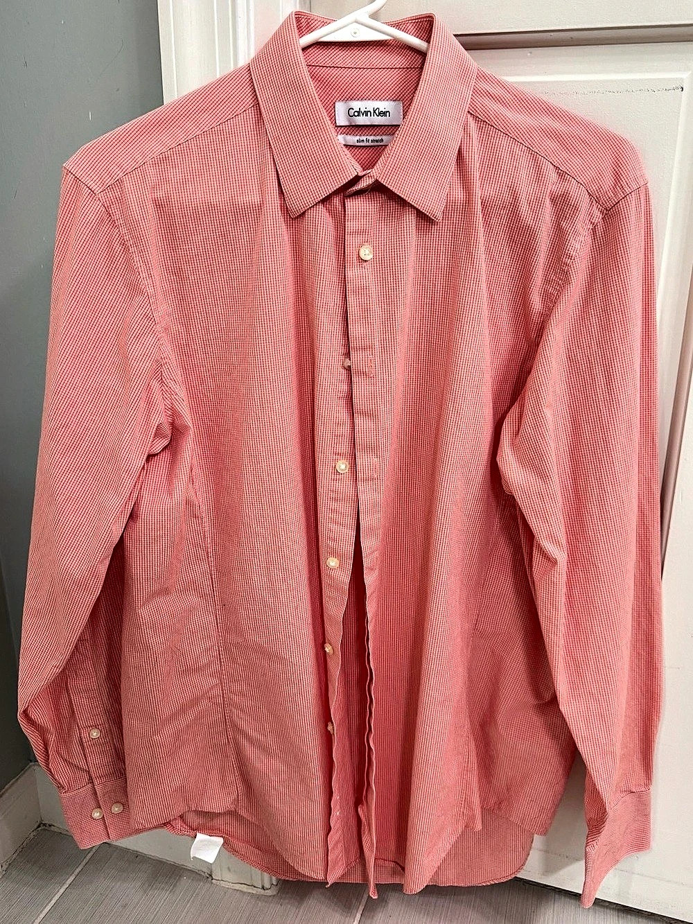 Calvin Klein Men’s Slim Fit Stretch Coral Gingham Dress Shirt 15.5 32/33